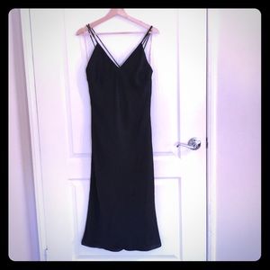 GORGEOUS little black dress